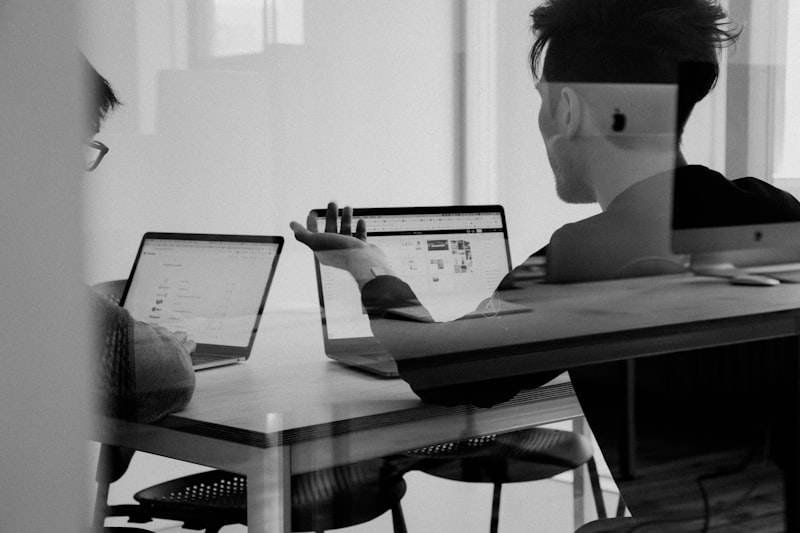 Équipe en situation de travail
